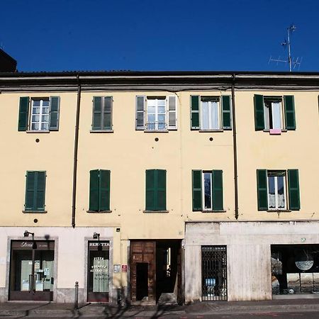 Be Happy - The House Of Travelers Appartement Como Buitenkant foto