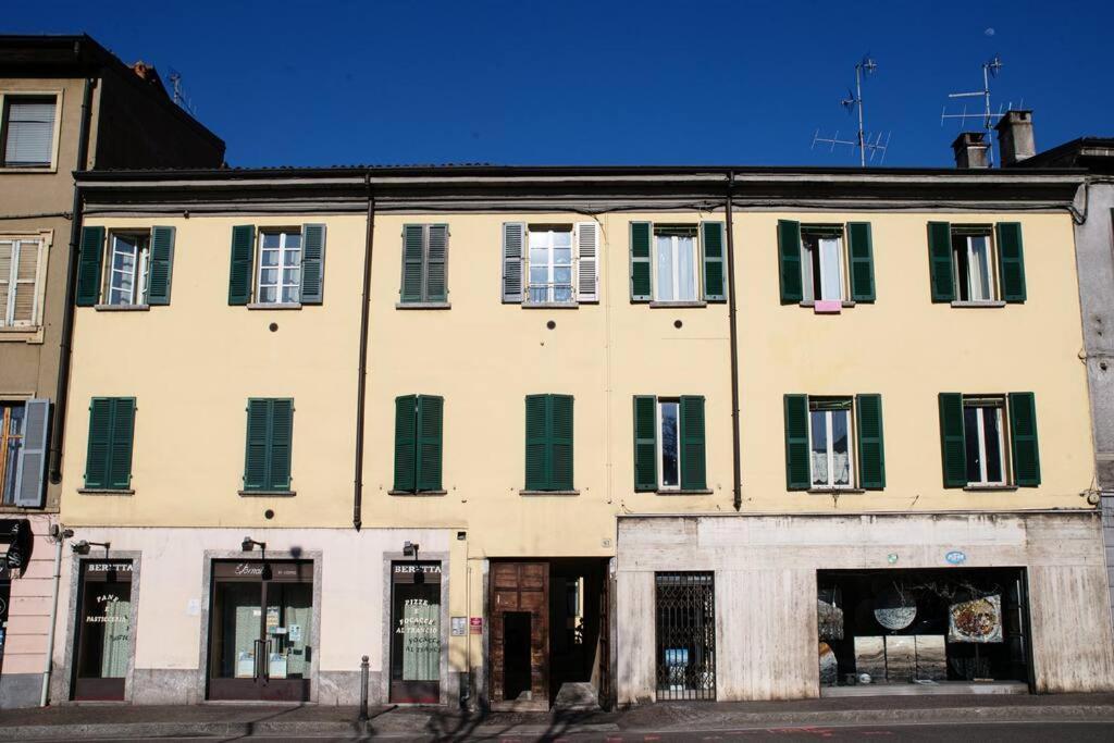 Be Happy - The House Of Travelers Appartement Como Buitenkant foto