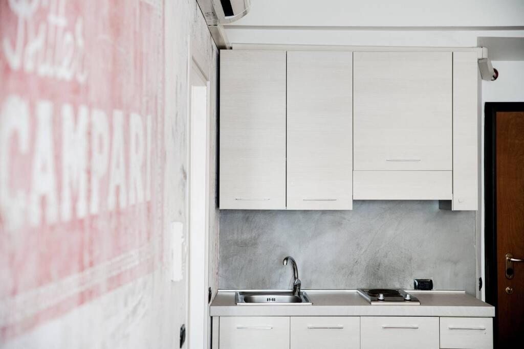 Be Happy - The House Of Travelers Appartement Como Buitenkant foto