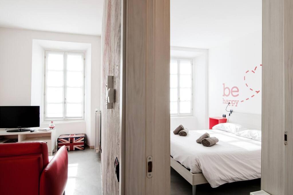 Be Happy - The House Of Travelers Appartement Como Buitenkant foto